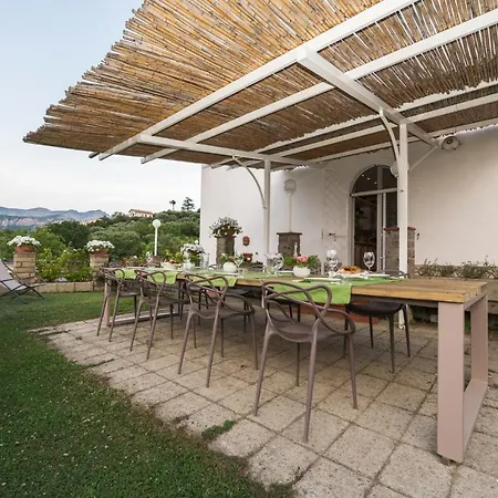 Shanti - Restaurant Di Aversano Salvatore Сорренто