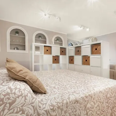 Shanti - Restaurant Di Aversano Salvatore 4* Península Sorrentina