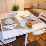 Shanti - Restaurant Di Aversano Salvatore Nocleg ze śniadaniem 4*