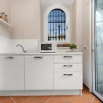 Nocleg ze śniadaniem Shanti - Restaurant Di Aversano Salvatore 4*