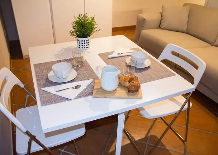 Shanti - Restaurant Di Aversano Salvatore Frühstückspension 4*